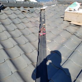 屋根谷板入替え