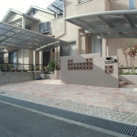 外構　石張り完成